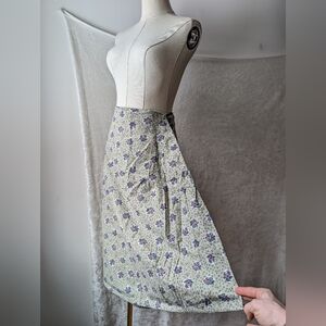 Vtg Sage & Blueberries Floral Wrap Around Tuck Handmade Skirt Cotton One Size